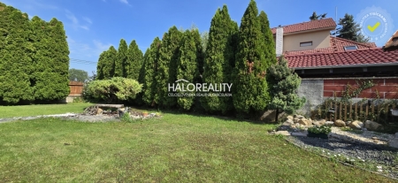 Predaj, pozemok pre rodinný dom   1233 m2 Váhovce - EXKLUZÍVNE HALO REALITY