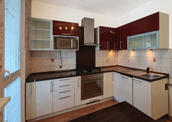 Predaj, trojizbový byt Bratislava Dúbravka, Podvornice, Nejedlého
