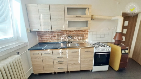Prenájom, dvojizbový byt Partizánske, Centrum, so záhradkou