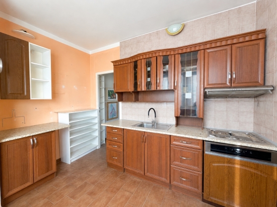 Predaj, trojizbový byt Bratislava Lamač, Bakošova ulica
