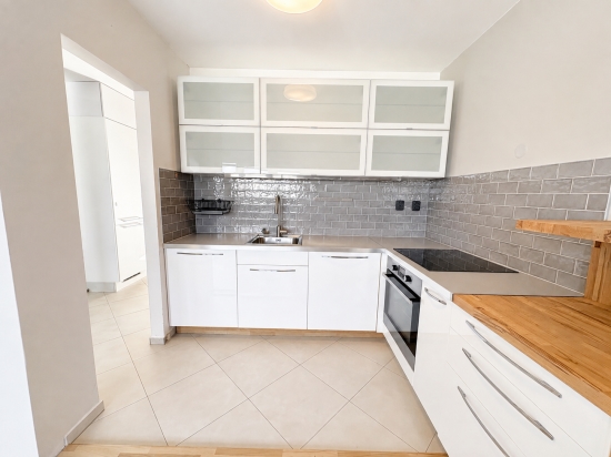 Predaj, dvojizbový byt Bratislava Vajnory, Roľnícka- 13.ročná STAVBA