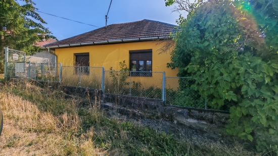 Predaj, rodinný dom Čaka - EXKLUZÍVNE HALO REALITY