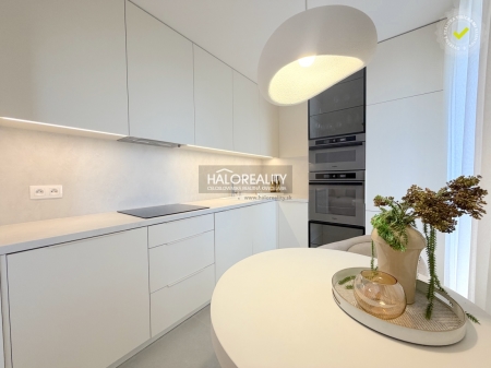 Predaj, trojizbový byt Bratislava Nové Mesto