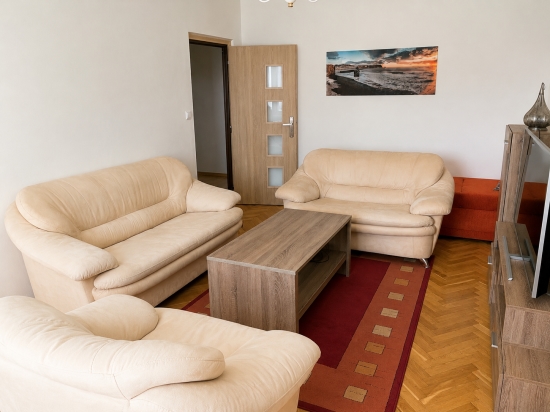 Prenájom, trojizbový byt Banská Bystrica, Fončorda