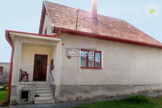 RODINNÝ DOM - LEHOTA POD VTÁČNIKOM