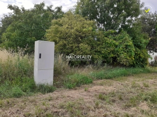 POZEMOK PRE RODINNÝ... - BOROVCE