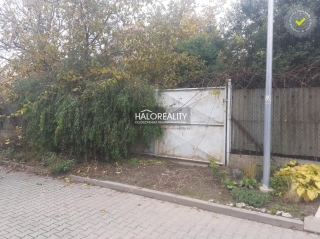 POZEMOK PRE RODINNÝ... - TRNAVA