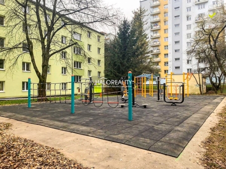 dvojizbový byt - Banská Bystrica