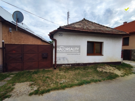 RODINNÝ DOM - PLEŠIVEC