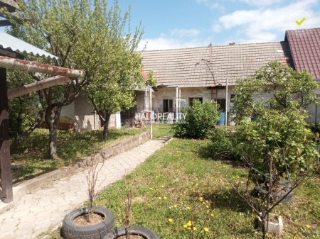 RODINNÝ DOM - HORNÁ VES