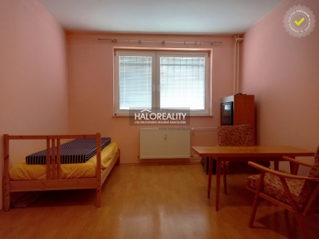 JEDNOIZBOVÝ BYT - SENICA