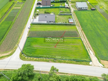 POZEMOK PRE RODINNÝ... - UDIČA