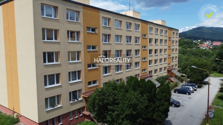 TROJIZBOVÝ BYT - HNÚŠŤA