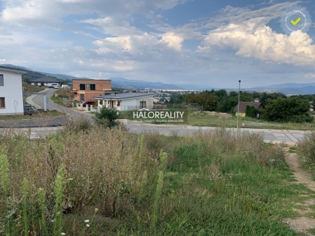 POZEMOK PRE RODINNÝ... - BANSKÁ BYSTRICA