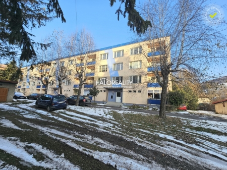 TROJIZBOVÝ BYT - TISOVEC