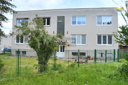 TROJIZBOVÝ BYT - MALACKY