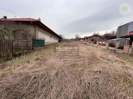 POZEMOK PRE RODINNÝ... - CABAJ - ČÁPOR