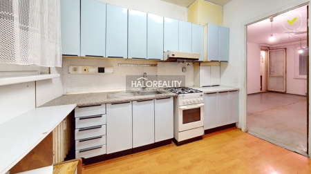 TROJIZBOVÝ BYT - BANSKÁ BYSTRICA