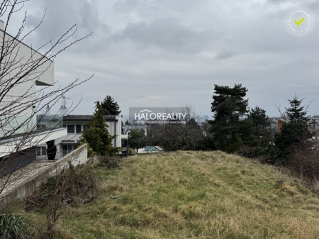 POZEMOK PRE RODINNÝ... - BA - NOVÉ MESTO