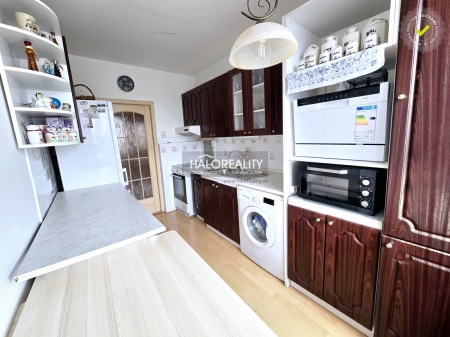 TROJIZBOVÝ BYT - BA - RAČA