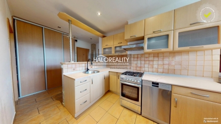 TROJIZBOVÝ BYT - POPRAD