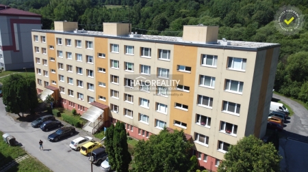 TROJIZBOVÝ BYT - HNÚŠŤA