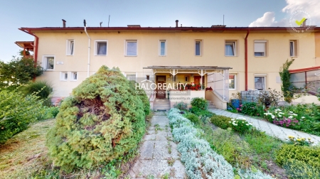 TROJIZBOVÝ BYT - REVÚCA