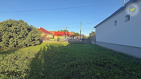 POZEMOK PRE RODINNÝ... - KAMENIČNÁ