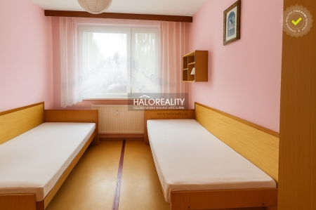 DVOJIZBOVÝ BYT - KE - NAD JAZEROM