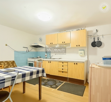 RODINNÝ DOM - NOVÉ ZÁMKY