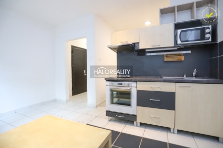 JEDNOIZBOVÝ BYT - POVAŽSKÁ BYSTRICA