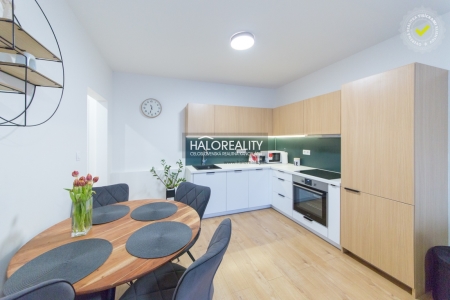 TROJIZBOVÝ BYT - BA - RUŽINOV