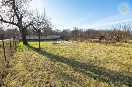 POZEMOK PRE RODINNÝ... - IGRAM