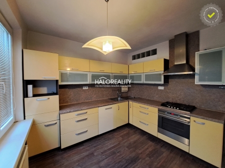 ŠTVORIZBOVÝ BYT - ZVOLEN